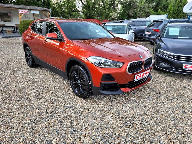 BMW X2 18i ,led,navi,kůže,výhřev - fotka 1 z 47