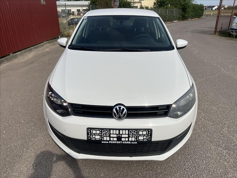 Volkswagen Polo 1.2 HTP KLIMA STK 8/2028 - fotka 2 z 30