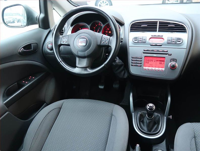 Seat Altea (2008) 1.4 TSI, zamluveno - fotka 7 z 15