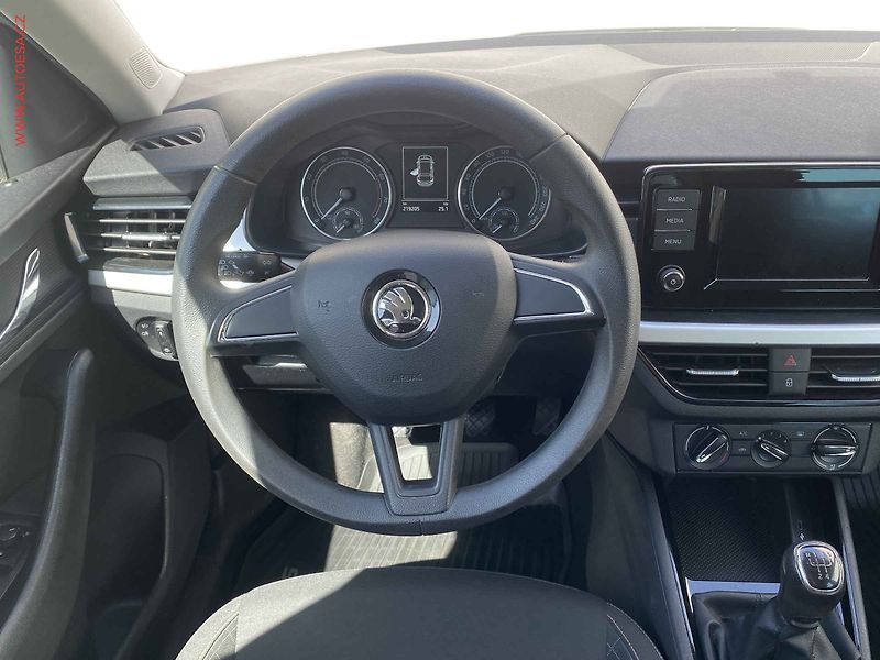Škoda Scala (2019) 1.0 TSi, 1.maj,ČR, Ambition - fotka 11 z 19