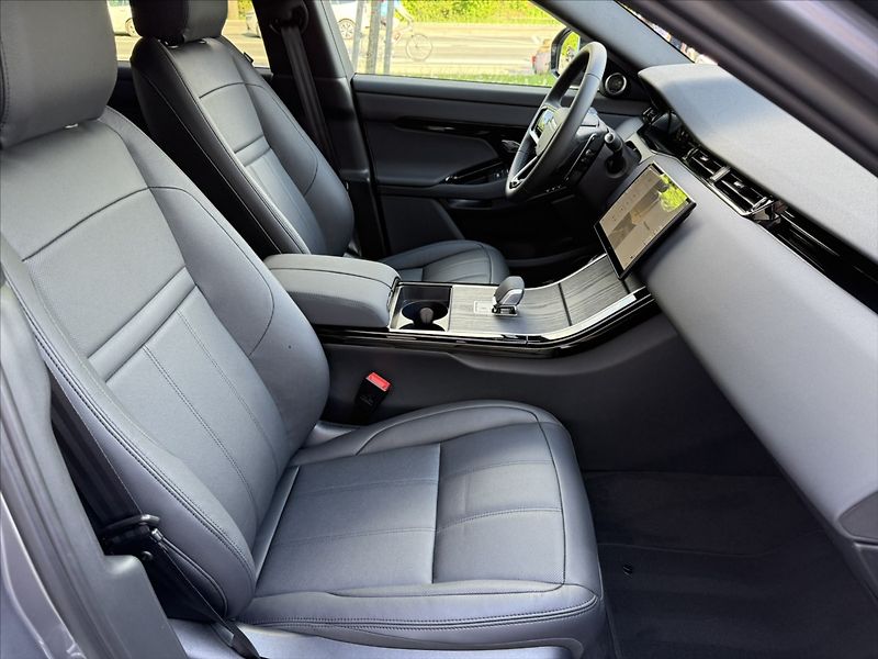 Land Rover Range Rover Evoque 1,5 DYNAMIC SE P269e - fotka 14 z 20