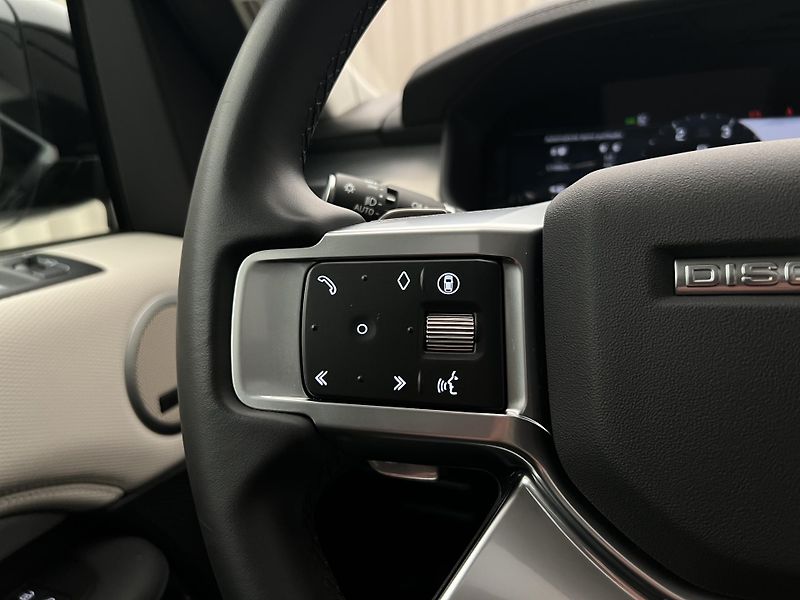 Land Rover Discovery D350 DYNAMIC SE AUT - fotka 26 z 56