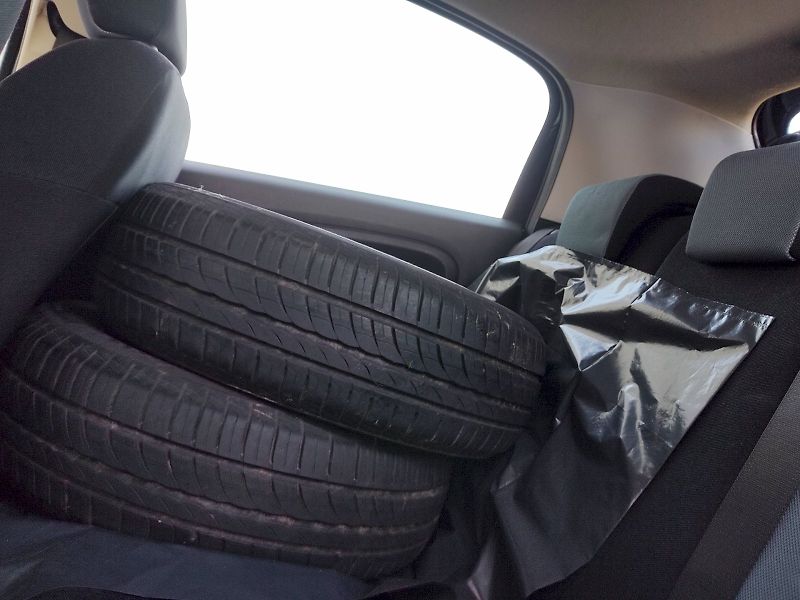 Fiat Punto (2008) 1.2 48Kw - fotka 17 z 28