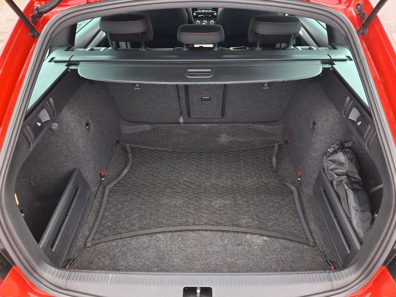 Škoda Octavia (2020) Combi Ambition DSG 1,5TSi 110k - fotka 8 z 31