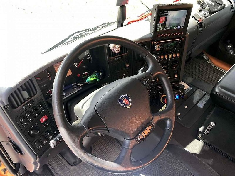 Popelářský vůz Scania G320.