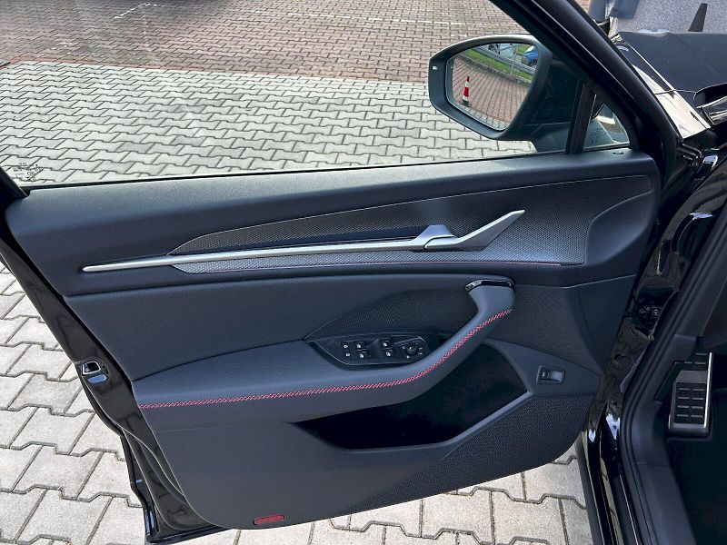 Škoda Kodiaq (2026) 2.0 TSI 195kW 4x4 DSG RS - fotka 23 z 35