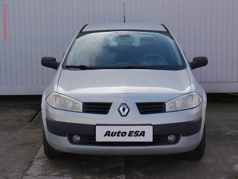 Renault Mégane (2003) 1.5 dCi, 1.maj, servis.kniha - fotka 2 z 15