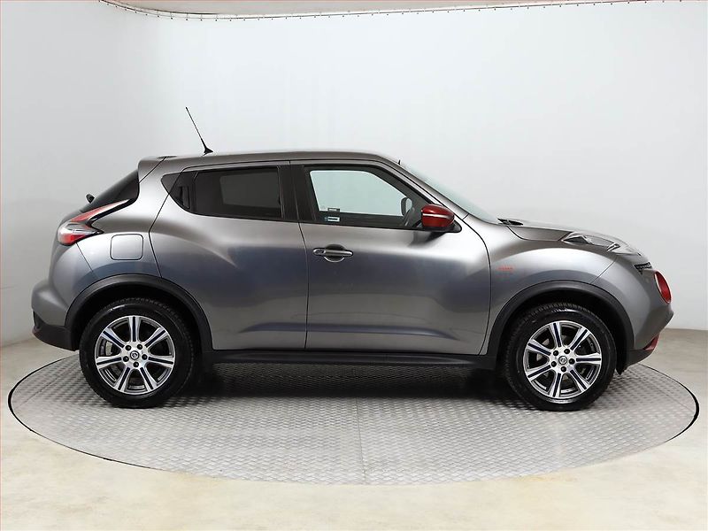 Nissan Juke (2017) 1.2 DIG-T, Navi, Tempomat - fotka 6 z 18