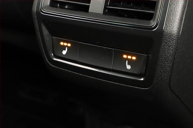Škoda Karoq (2025) 2.0 TDI, Drive, FullLed - fotka 15 z 17