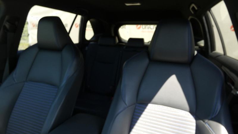 Toyota RAV4 2.5 Hybrid Selection 4WD e-CVT - fotka 7 z 24