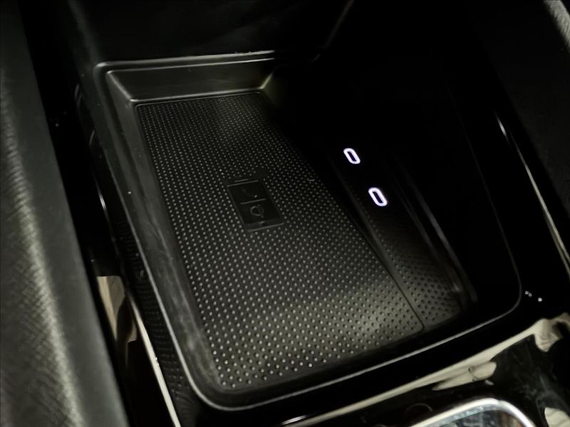 Škoda Octavia 2.0TDI 147kW DCC PANO RS PLUS - fotka 34 z 53