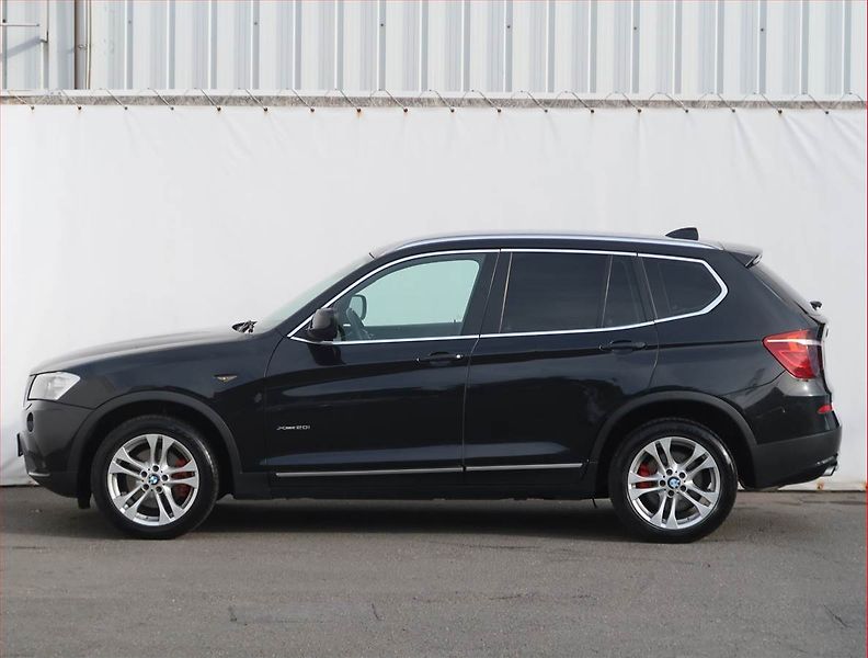 BMW X3 (2011) xDrive20i, 4X4, Automat - fotka 3 z 19