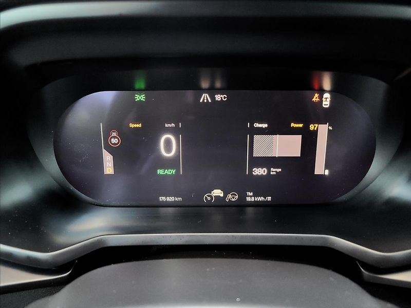 Polestar 2 0,0 Rezervace!300kw,AWD,matrix - fotka 22 z 49