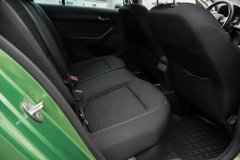 Škoda Fabia 1.2 TSI STYLE - fotka 21 z 26