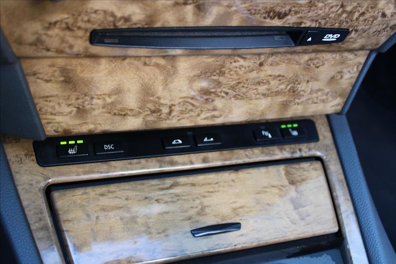 BMW Řada 6 645i LPG / CABRIO / M-PAKET - fotka 24 z 41