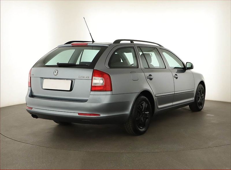 Škoda Octavia (2013) 1.4 TSI, Tempomat - fotka 5 z 12