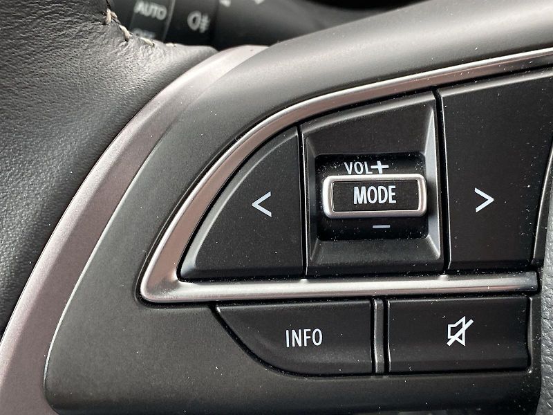 Suzuki Swift (2024) 1,2 4x4 - fotka 16 z 26