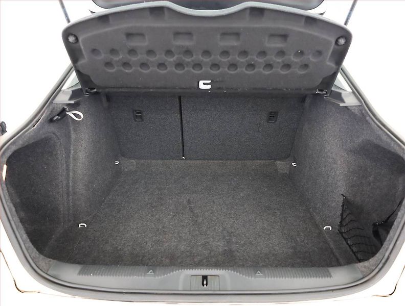 Škoda Octavia (2011) 2.0 TDI, Tempomat - fotka 13 z 14
