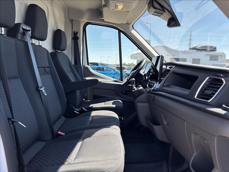 Ford Transit 2,0 EcoBlue 96kW L3 - fotka 17 z 38