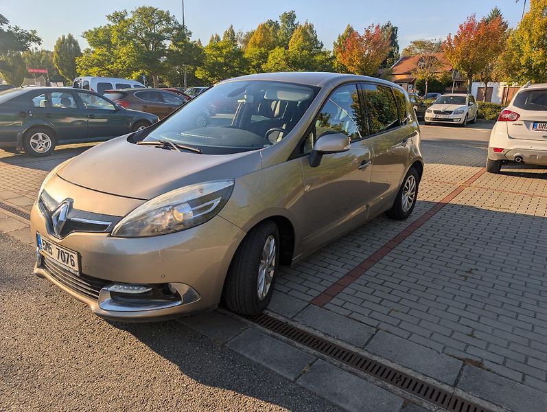Renault Scénic (2014) NEFUNKČNÍ KLIMA, nová STK - fotka 3 z 17
