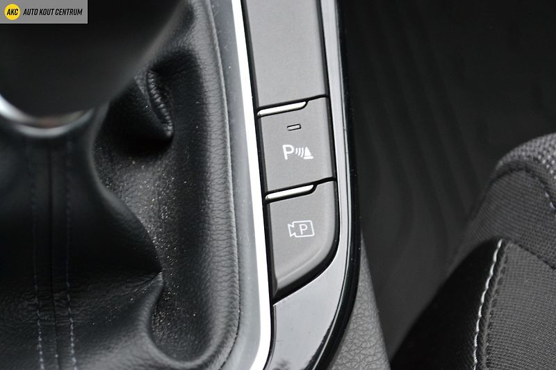 Hyundai i30 WG 1,5I MT SMART FL NAVI - fotka 21 z 44