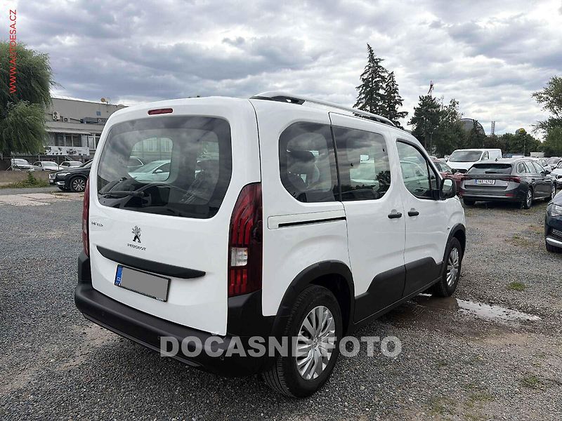 Peugeot Rifter (2019) 1.2T, 1.maj,ČR, Active, +pneu - fotka 2 z 4