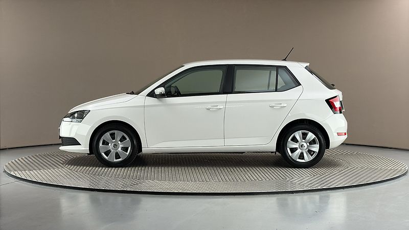 Škoda Fabia 1.0 TSI Active - fotka 4 z 23
