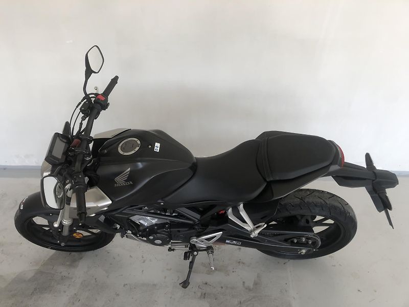 Honda CB 125 R Neo Sports Café ABS - fotka 7 z 17