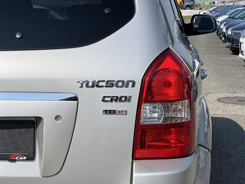 Hyundai Tucson 2.0CRDi 4x4 KLIMATIZACE ALU - fotka 34 z 35