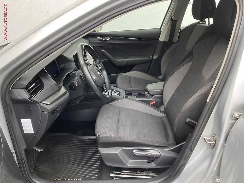 Škoda Octavia (2022) 2.0 TDi 4x4, ČR, Ambition - fotka 9 z 19