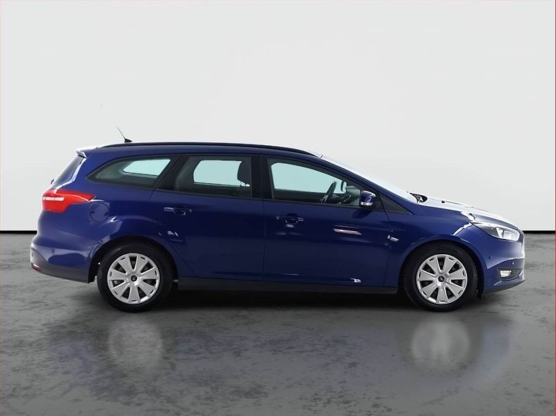 Ford Focus (2015) 1.5 TDCi, Serv.kniha, Navi - fotka 6 z 18