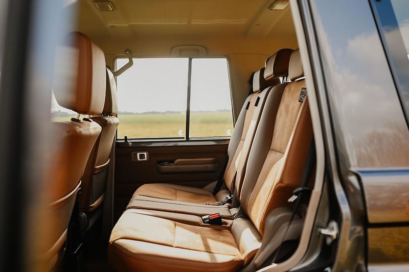 Toyota Land Cruiser (2025) AT,LED,ALCANTARA,CARPLAY - fotka 19 z 33
