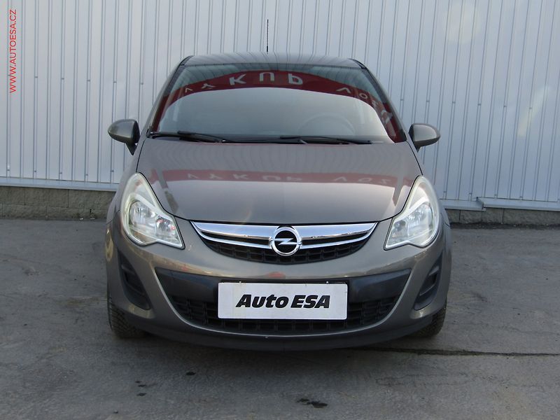 Opel Corsa (2012) 1.2 i, AC, park.asist - fotka 2 z 15