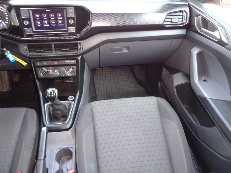 Volkswagen T-Cross 1.0 TSI LIFE  81 kW - fotka 16 z 26