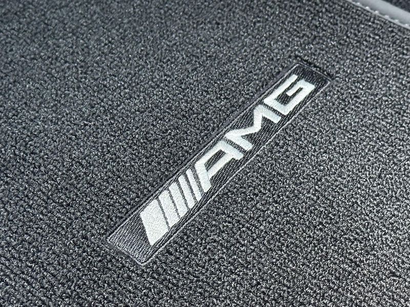 Mercedes-Benz AMG GT (2017) R 4.0 V8 430kW, Carbon Ceramic - fotka 56 z 61