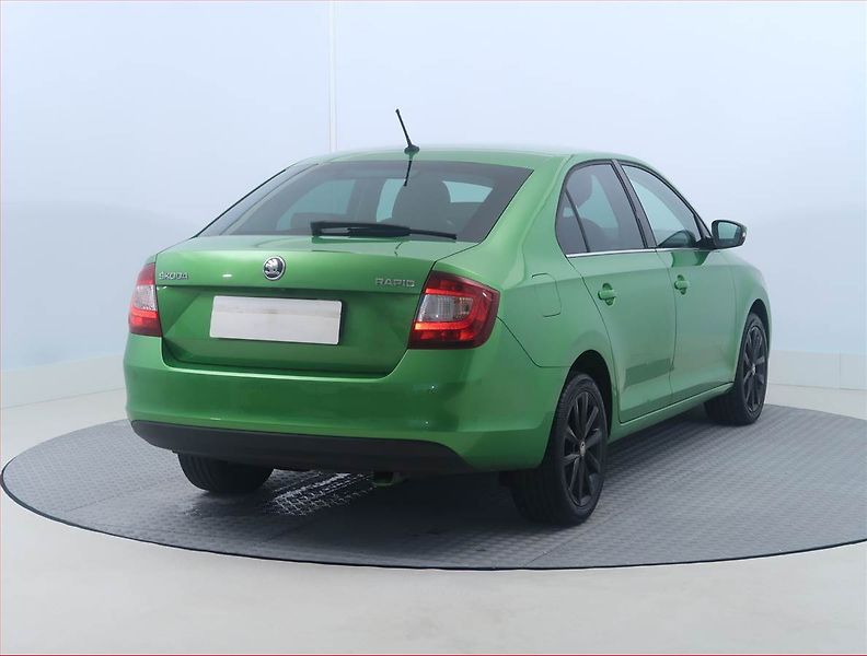 Škoda Rapid (2017) Style Plus 1.0 TSI, Xenony - fotka 5 z 14