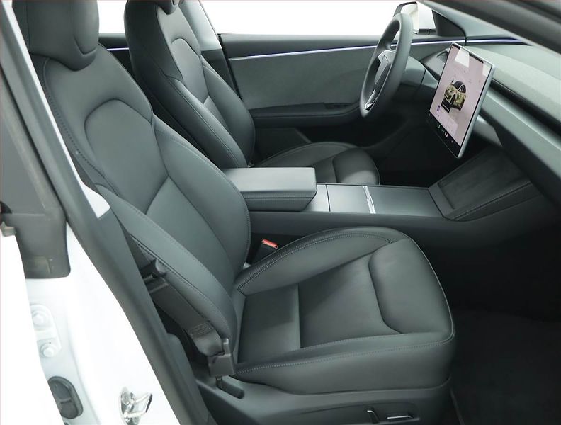 Tesla Model 3 (2023) Standard Range LFP, SoH 94% - fotka 9 z 22