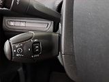 Peugeot 2008 (2018) 1.2 PureTech, Automat - náhled 20