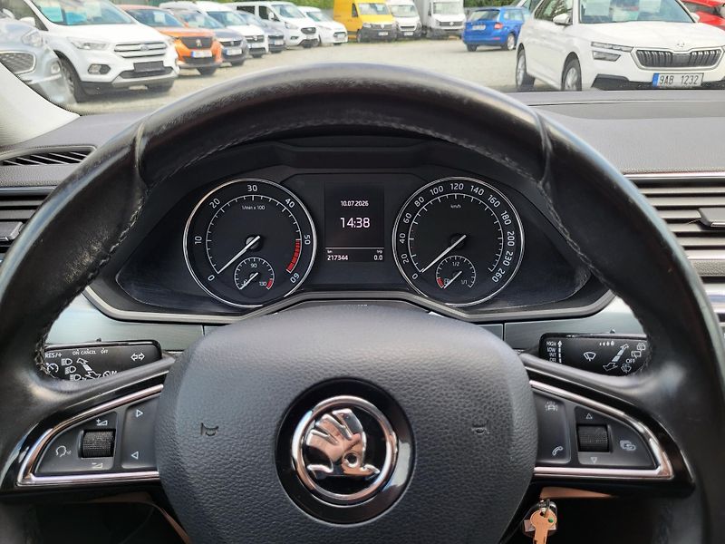 Škoda Superb III 2.0 TDi 110kW AMBITION *ČR - fotka 10 z 44