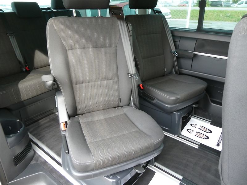 Volkswagen Multivan 2,0 TDi 110kW DSG,BULLI,1.maj. - fotka 27 z 50