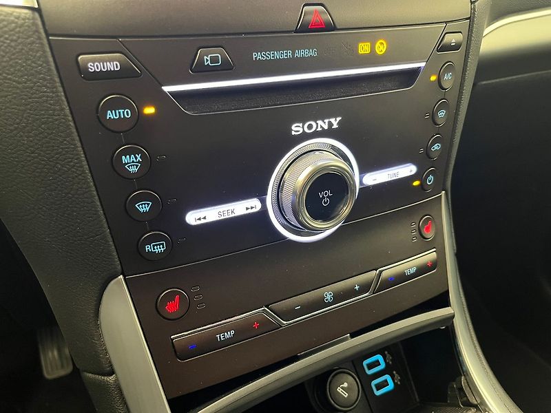 Ford Galaxy (2023) 2.5 HEV Titanium 7míst - fotka 22 z 69