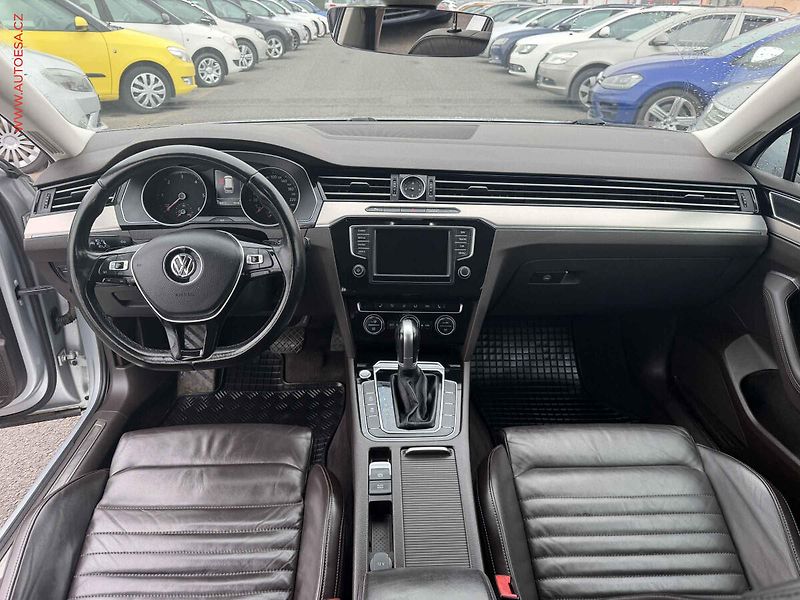 Volkswagen Passat (2016) 2.0TDi, DSG, bixen, navi - fotka 8 z 18