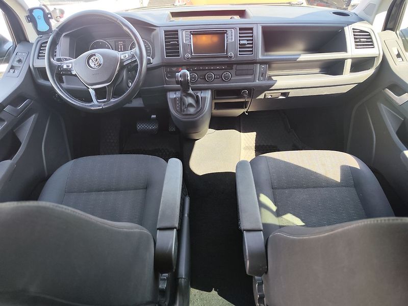 Volkswagen Caravelle 2.0 TDi/110kW Long ,DSG 8.míst - fotka 12 z 28