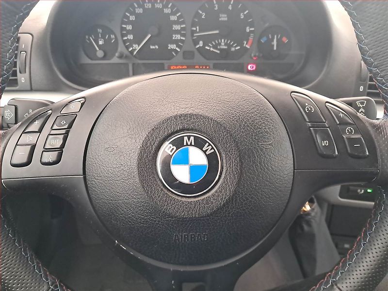 BMW Řada 3 (2004) 325 i, nová STK, jezdí dobře - fotka 16 z 16