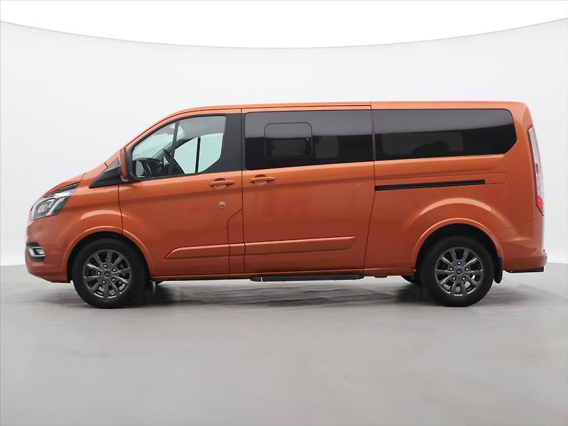 Ford Tourneo Custom 2,0 TDCI 136kW Titanium CZ DPH - fotka 4 z 31