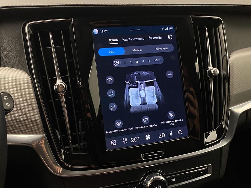Volvo V90 T6 AWD RECHARGE BRIGHT PLUS - fotka 44 z 64