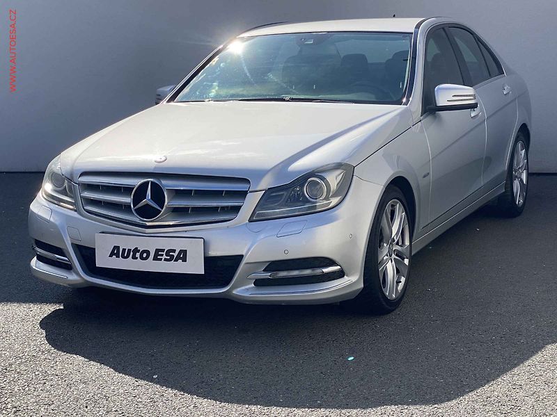Mercedes-Benz Třídy C (2011) 2.2d 4Mat, ČR, Avantgarde, AT - fotka 3 z 20