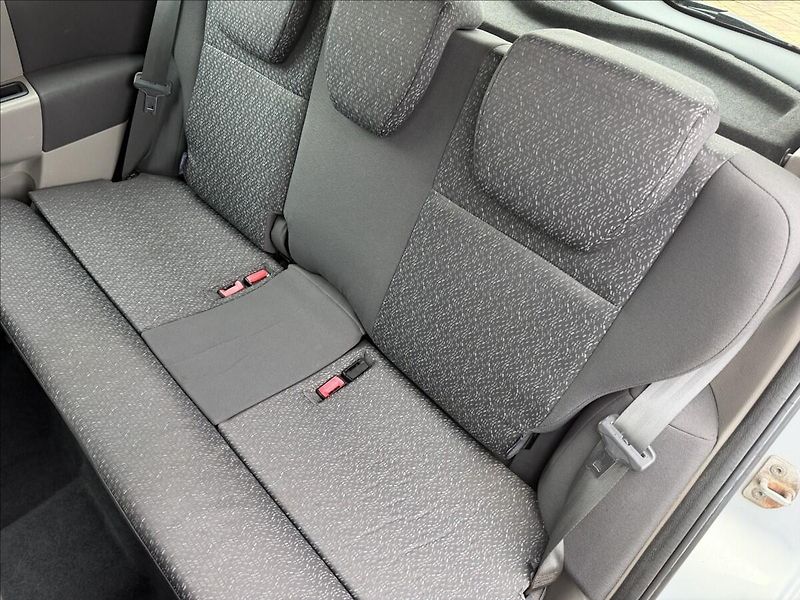 Renault Modus 1.6 Dynamique - fotka 9 z 11