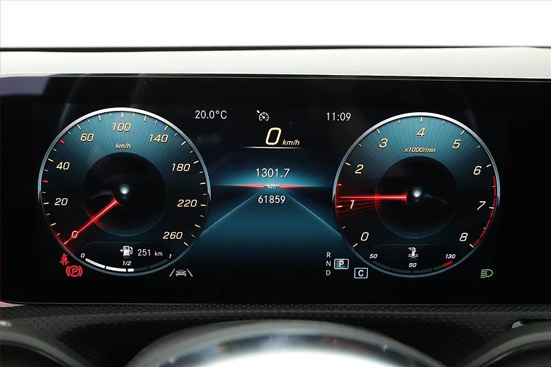 Mercedes-Benz CLA (2021) 200 - fotka 8 z 21