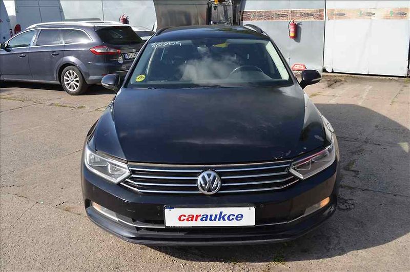 Volkswagen Passat (2016) VARIANT 2,0 TDI - fotka 2 z 23